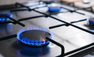 Las estufas de gas: ¿Por qué huelen y cómo evitarlo?